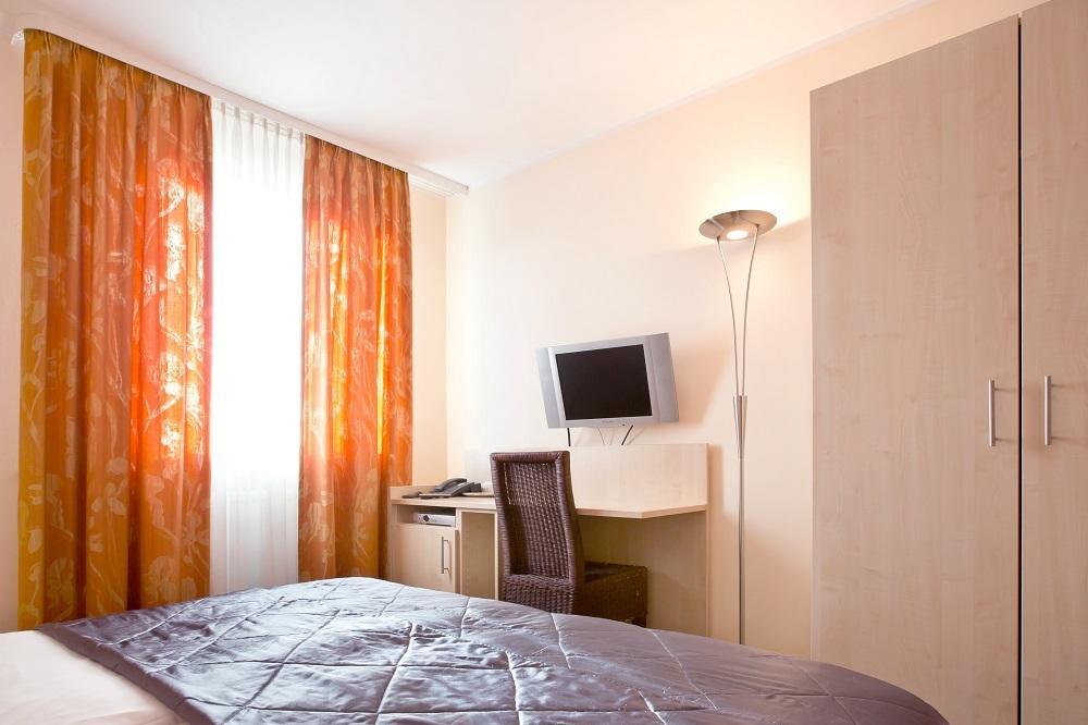 ホテル Haus Fabry ヒルデン 部屋 写真